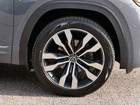 Used 2020 Volkswagen Atlas Cross Sport SEL R-Line AWD/4WD image 7