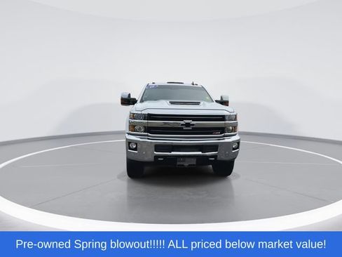 Used 2019 Chevrolet Silverado 2500 LTZ w/ Duramax Plus Package AWD/4WD image 3