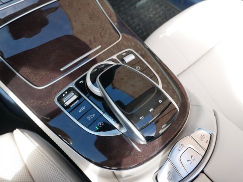 Used 2022 Mercedes-Benz E 450 4MATIC Cabriolet image 20