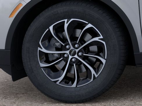 New 2026 Lincoln Nautilus Premier AWD/4WD image 19