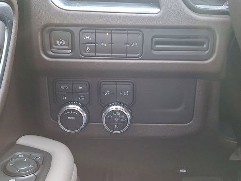 Used 2021 GMC Yukon SLT image 29