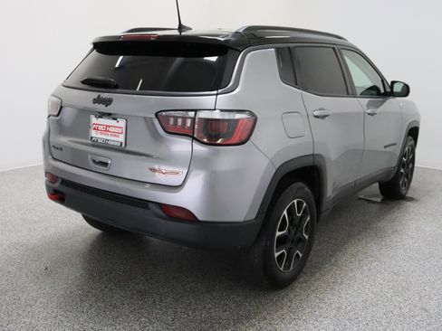 Used 2020 Jeep Compass Trailhawk AWD/4WD image 7