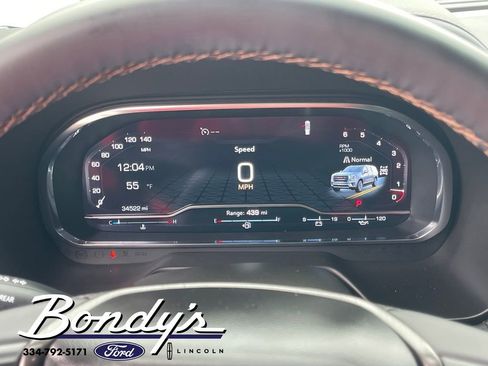 Used 2024 GMC Yukon XL AT4 w/ Technology Package image 4