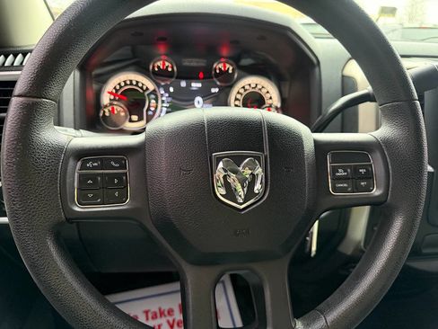 Used 2013 RAM 1500 Classic SLT w/ Premium Display Pkg image 13