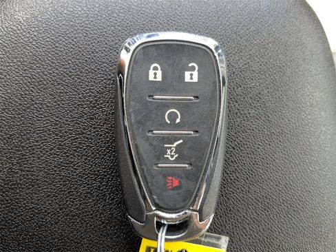 Used 2019 Chevrolet Equinox LT image 24