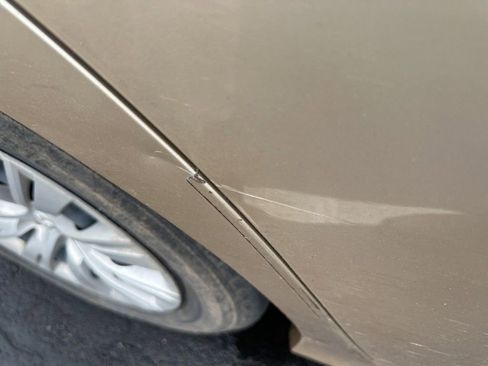 Used 2012 Toyota Camry LE image 11