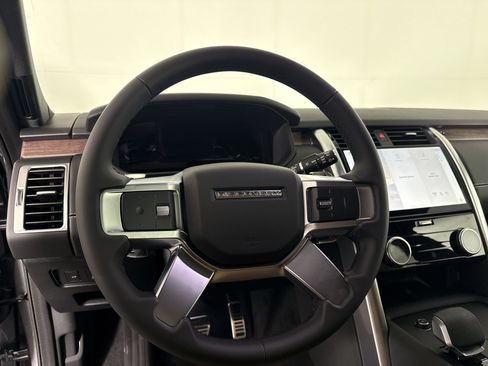New 2026 Land Rover Discovery Dynamic SE AWD/4WD image 16