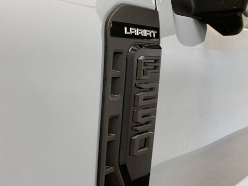 New 2026 Ford F250 Lariat AWD/4WD image 13