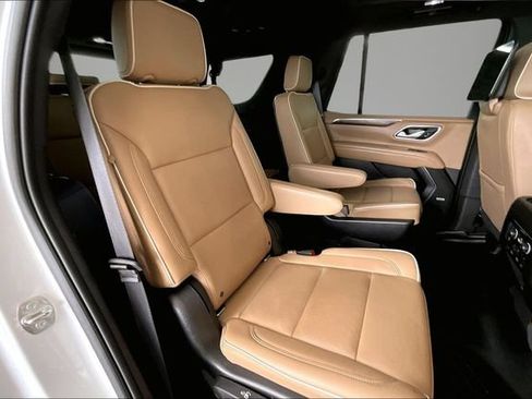 Used 2021 Chevrolet Tahoe Premier RWD image 20