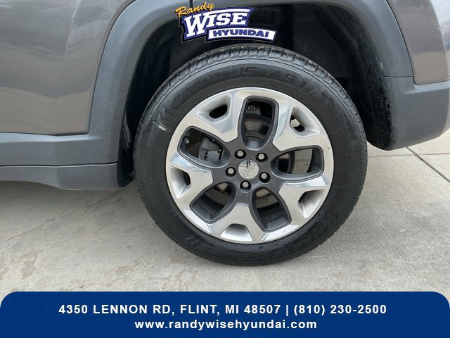 Used 2018 Jeep Compass Limited AWD/4WD image 33