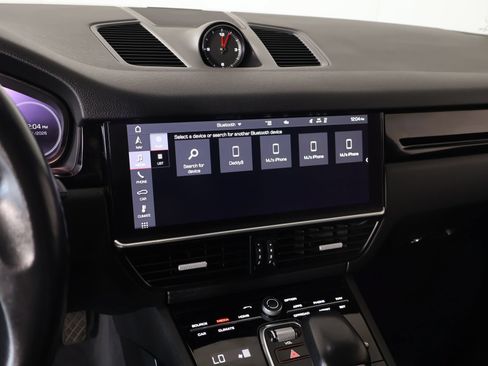 Used 2021 Porsche Cayenne AWD/4WD image 5