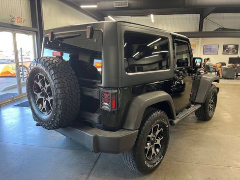 Used 2012 Jeep Wrangler Sport AWD/4WD image 16