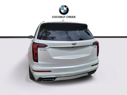 Used 2024 Cadillac XT6 Premium Luxury FWD image 3