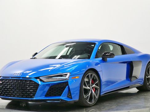 Used 2022 Audi R8 V10 RWD image 5