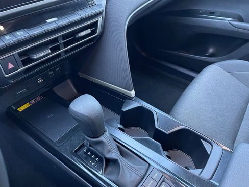 Used 2025 Toyota Camry LE image 35