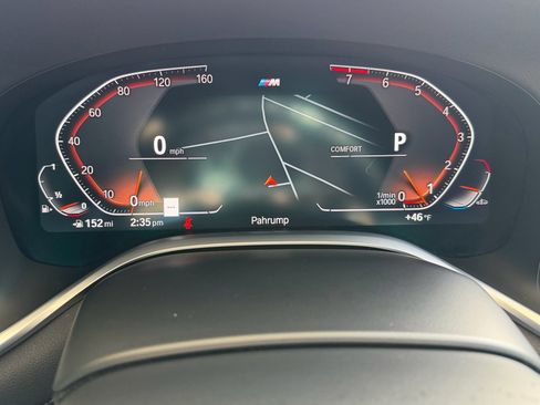 Used 2022 BMW 740i w/ M Sport Package image 9