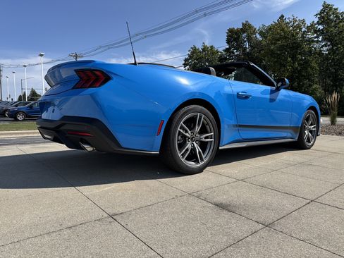 New 2025 Ford Mustang Premium image 37