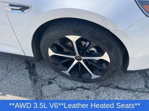 Used 2018 Ford Taurus SEL w/ Equipment Group 201A AWD/4WD image 26