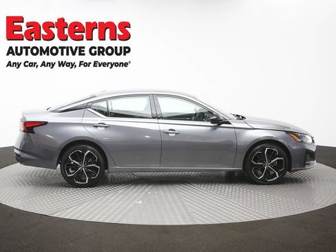 Used 2023 Nissan Altima 2.5 SR AWD/4WD image 44