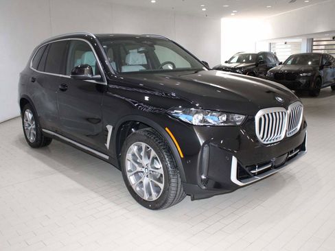 Used 2026 BMW X5 sDrive40i image 8