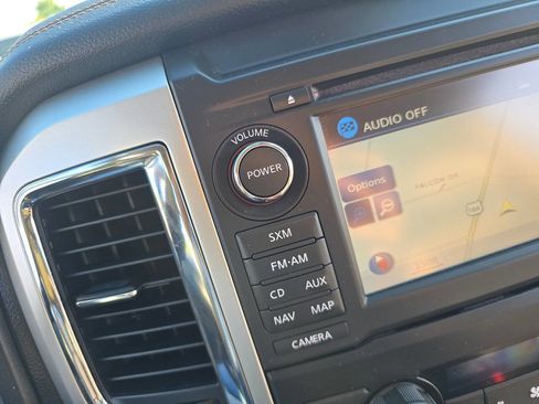 Used 2018 Nissan Titan SL w/ Texas Titan Edition AWD/4WD image 17