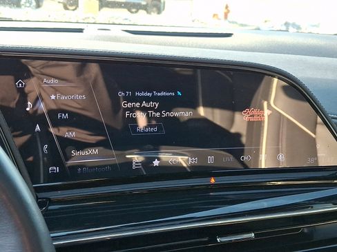 Certified 2023 Cadillac Escalade Sport w/ LPO, ONYX Package image 20