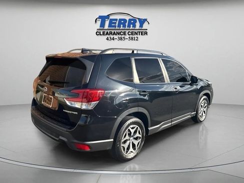 Used 2021 Subaru Forester Premium image 4
