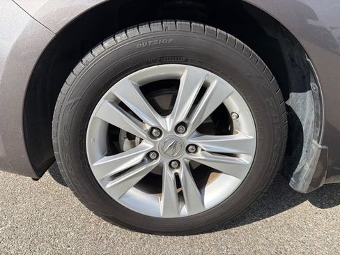 Used 2014 Acura ILX Hybrid w/ Technology Package FWD image 22
