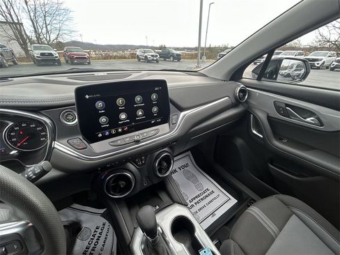 Used 2023 Chevrolet Blazer LT w/ Convenience Package image 12