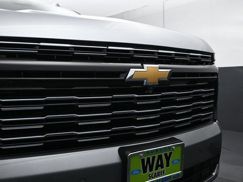 Used 2025 Chevrolet Tahoe High Country AWD/4WD image 6