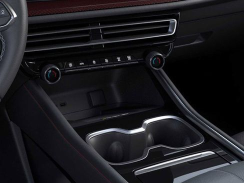 New 2026 Chevrolet Traverse Z71 w/ Driver Confidence Package image 23