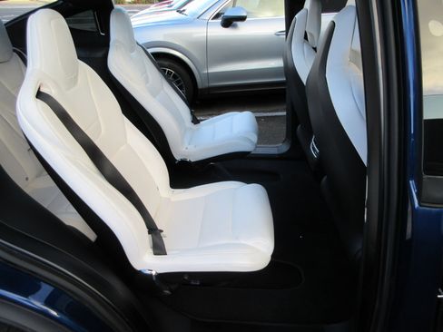 Used 2017 Tesla Model X P100D image 28