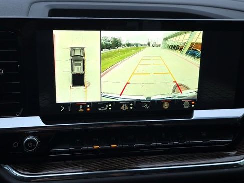 Used 2024 GMC Sierra 1500 Elevation w/ Elevation Premium Package image 30