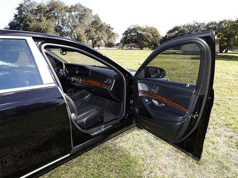 Used 2014 Mercedes-Benz S 550 Sedan image 21