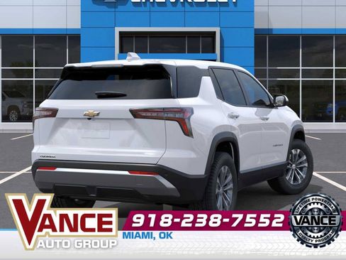 New 2026 Chevrolet Equinox LT w/ Convenience Package II FWD image 4