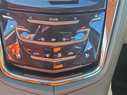 Used 2018 Cadillac CTS Luxury image 14