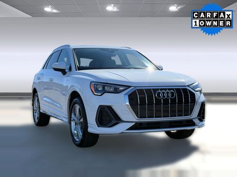 Used 2020 Audi Q3 2.0T Premium w/ Convenience Package image 6