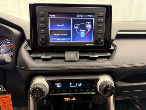 Used 2020 Toyota RAV4 LE w/ All Weather Liner Package AWD/4WD image 15