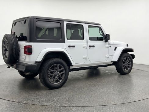 Used 2025 Jeep Wrangler Unlimited Sport AWD/4WD image 9