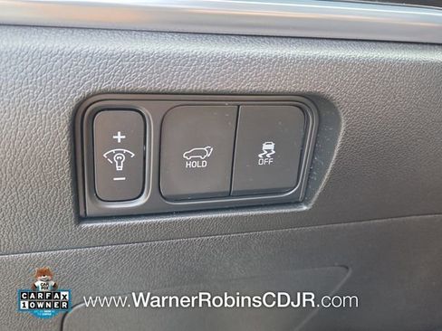 Used 2024 Kia Sorento SX Prestige image 32