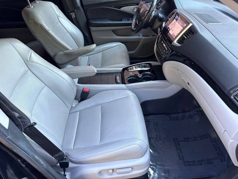 Used 2017 Honda Pilot Elite image 15