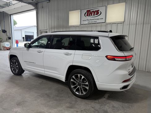 Used 2023 Jeep Grand Cherokee L Overland AWD/4WD image 13