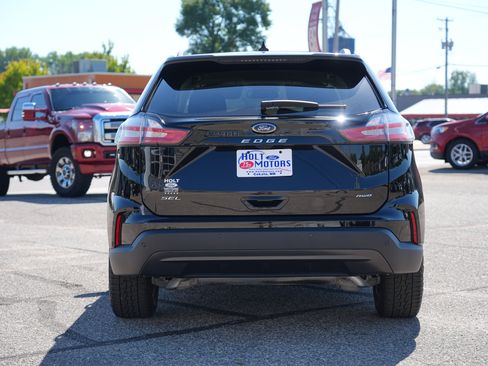 Used 2024 Ford Edge SEL w/ Sport Appearance Package AWD/4WD image 4