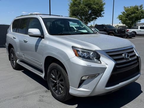 Used 2014 Lexus GX 460 w/ Premium Package AWD/4WD image 6