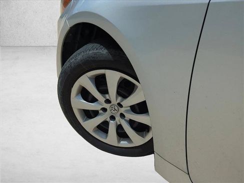 Certified 2023 Toyota Corolla LE FWD image 10