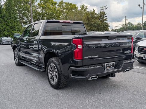 Used 2023 Chevrolet Silverado 1500 High Country AWD/4WD image 3