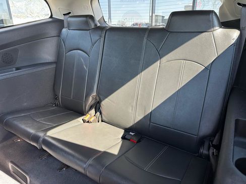 Used 2015 Chevrolet Traverse LT FWD image 15