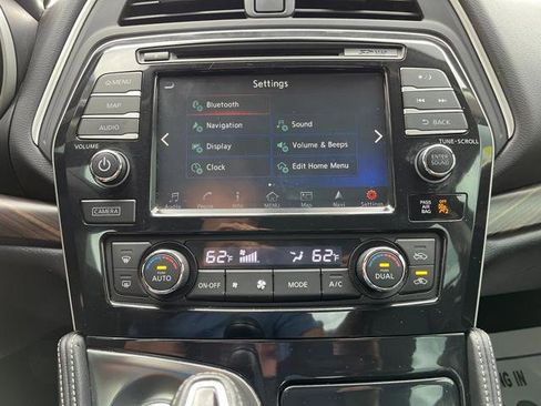 Used 2016 Nissan Maxima Platinum image 23