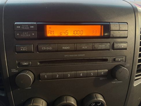 Used 2006 Nissan Titan SE image 28