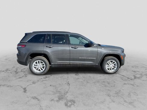 New 2025 Jeep Grand Cherokee Laredo X image 9